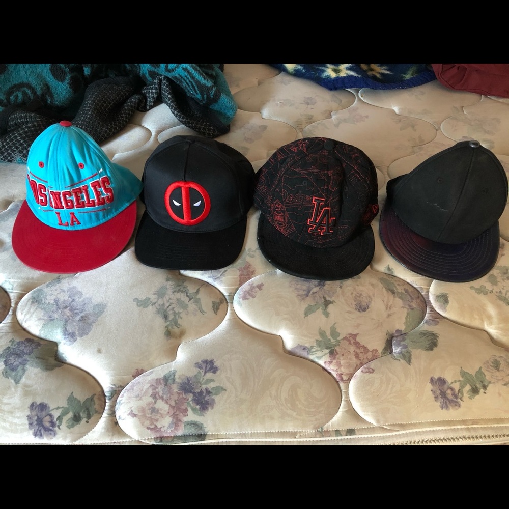 4 Hats